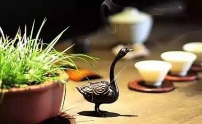 慢一些饮茶，笨一点做人