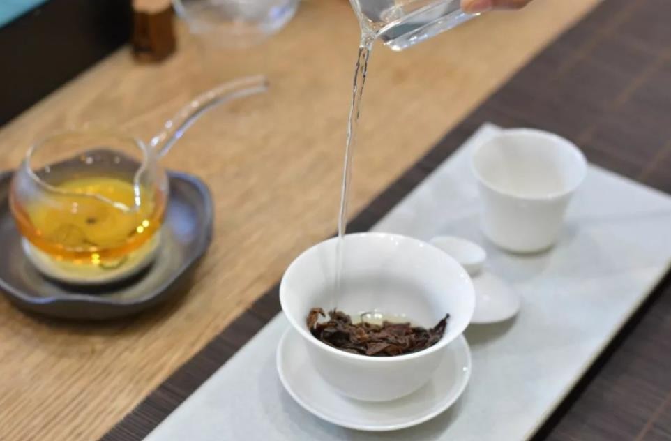 110ml的盖碗需要放多少茶叶