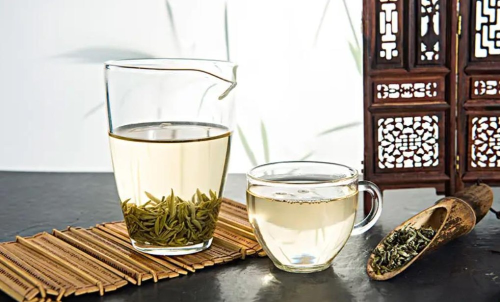 天气热喝什么茶好呢