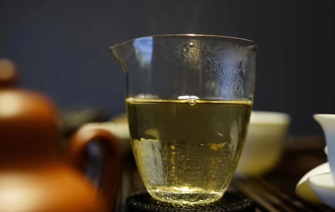 普洱茶的回甘和回甜有什么区别