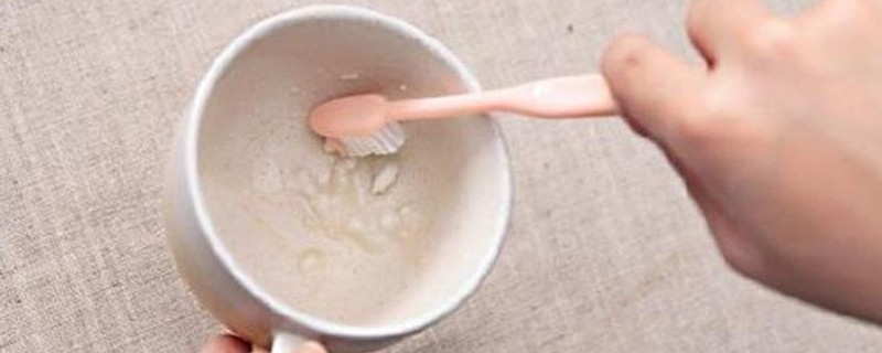 杯子的茶渍怎样才能洗掉