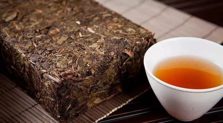 喝安化黑茶后,为什么感觉肚子饿的快?
