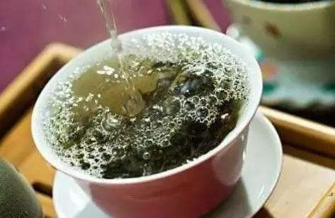 茶汤表面有泡沫,到底是好是坏?
