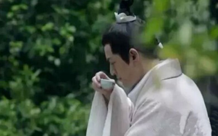 喝茶为什么会有回甘