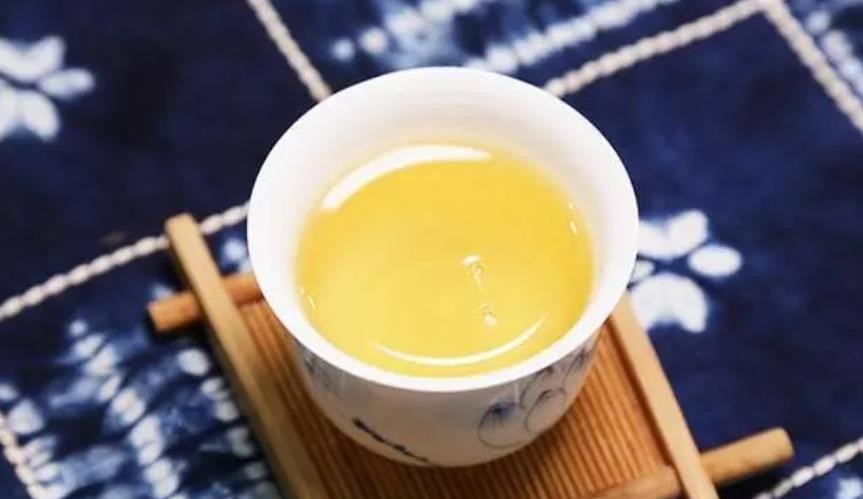 茶叶泡了一会变黄是什么情况
