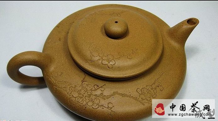 不同泥料的壶，泡不同的茶